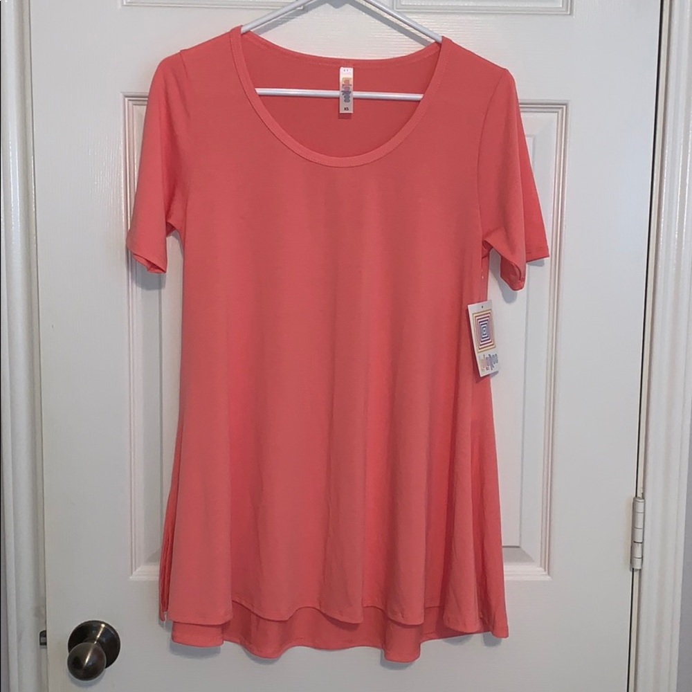 NWT LulaRoe Perfect Tee
